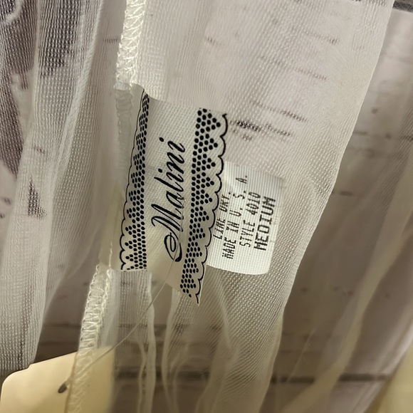 Ladies Malini lingerie - Picture 4 of 7